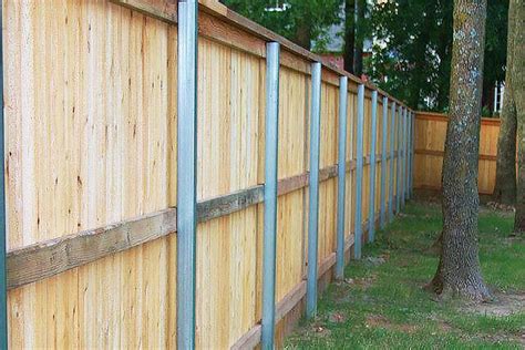 privacy fence with galvanized posts